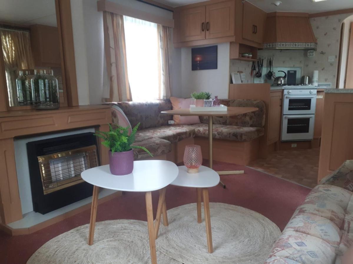 Caravan in bosrijk gebied Hotel Zuidlaren Buitenkant foto